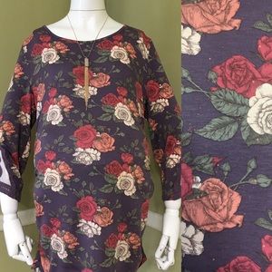 Liz Lange Maternity Purple Floral 3/4 Sleeve Top